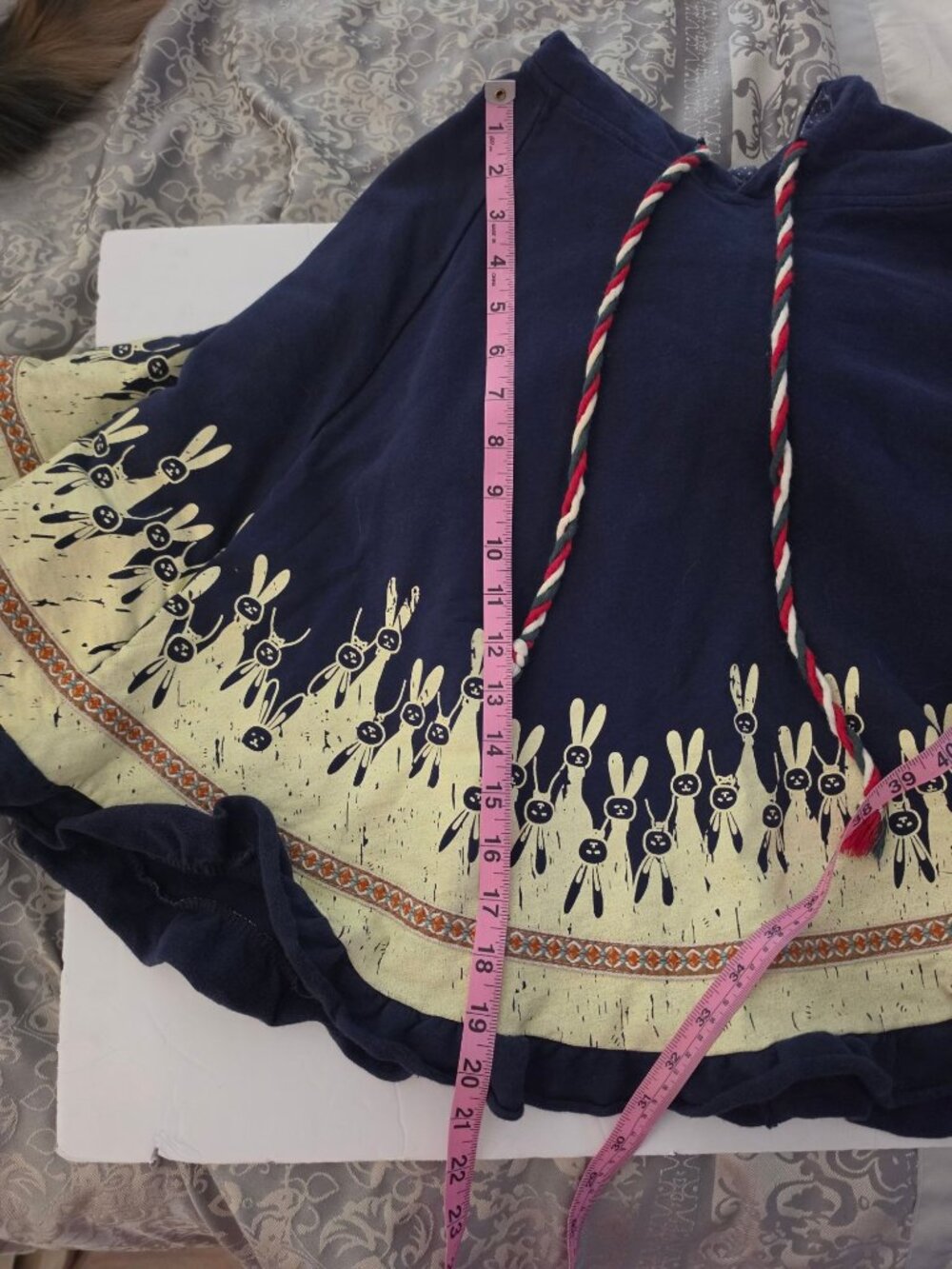 Yue Ran Youth XL Bunny Ear Hooded Poncho Cape Rabbit Print Kawaii Blue - Picture 7 of 8